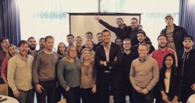 Thomas Prommer collaborating with executive team